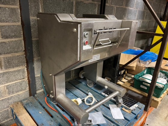 Weber ASE 400 Pic 01